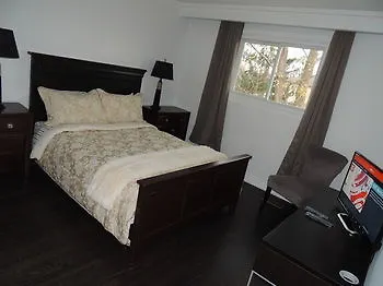 Toronto Vacation Home Rentals - Executive Underground One-Bedroom Apartment Canada