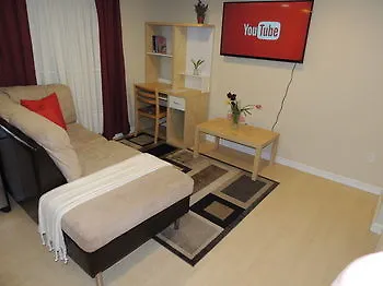 Toronto Vacation Home Rentals - Executive Underground One-Bedroom Apartment Canada